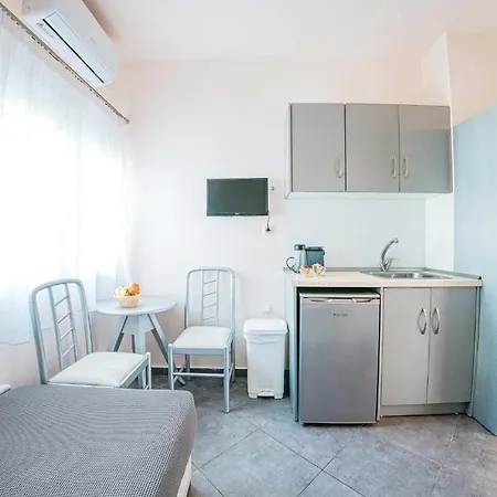 Marinis Boutique * Nea Iraklitsa