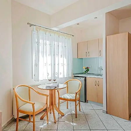 Marinis Boutique * Nea Iraklitsa