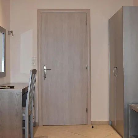 Marinis Boutique * Nea Iraklitsa