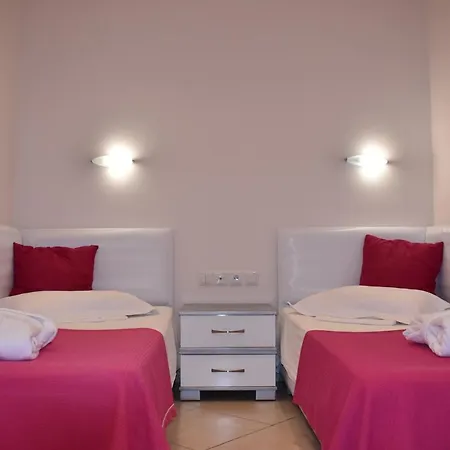 فندق Marinis Boutique *