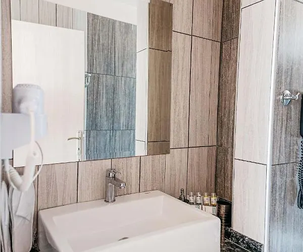 Marinis Boutique Hotel Nea Iraklitsa