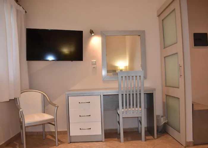 Marinis Boutique * Nea Iraklitsa