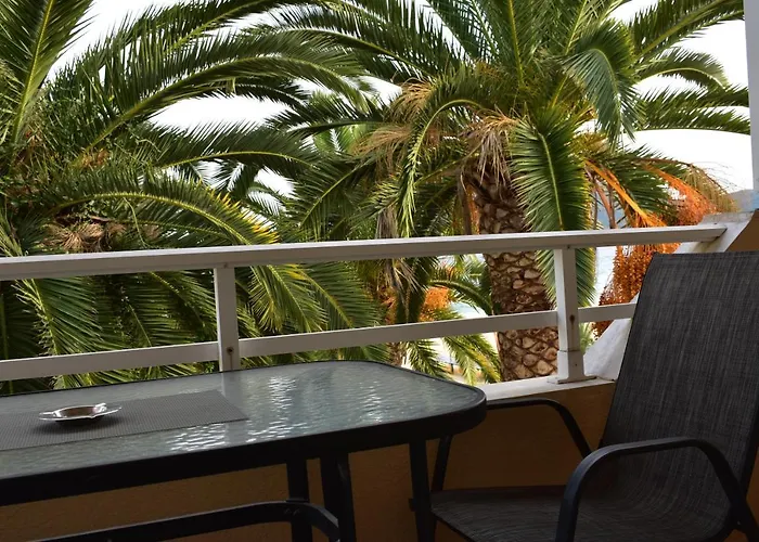 Marinis Boutique Hotel *